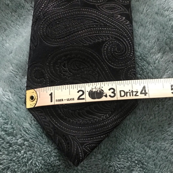Donald J Trump Signature Black Paisley Evening Tie - Picture 4 of 8
